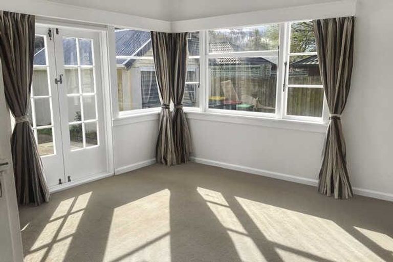 Photo of property in 39 Straven Road, Riccarton, Christchurch, 8011