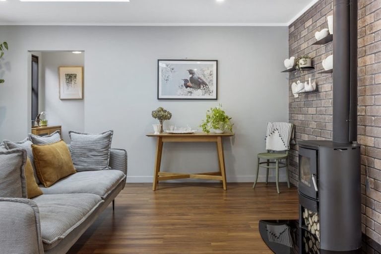 Photo of property in 7a Iwa-iti Street, Waitara, 4320