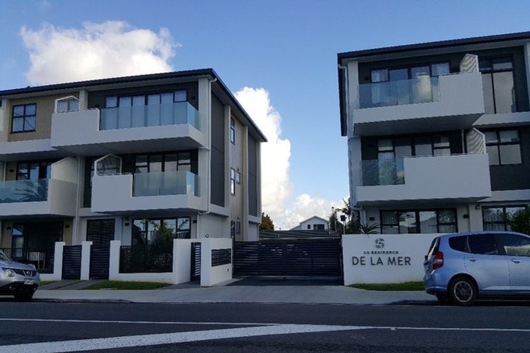 Photo of property in 2/388 Hibiscus Coast Highway, Orewa, 0931