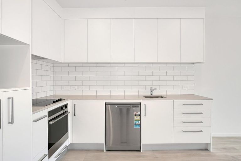 Photo of property in 202/2b Matatiki Street, Northcote, Auckland, 0627