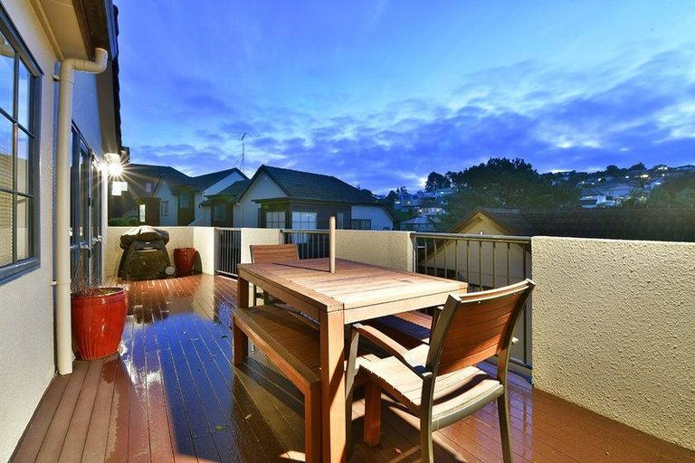 Photo of property in 4/19 Langana Avenue, Browns Bay, Auckland, 0630