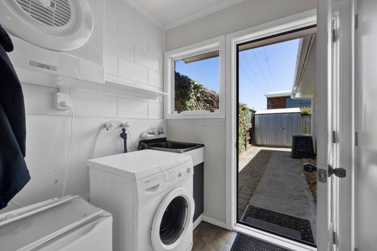 Photo of property in 20 Sackville Street, Fitzroy, New Plymouth, 4312