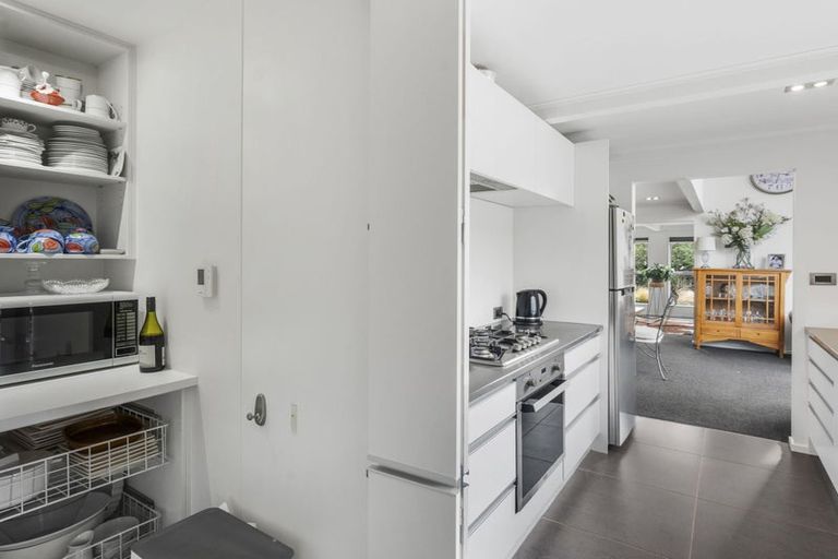 Photo of property in 44 Valecrest Avenue, Parklands, Christchurch, 8083