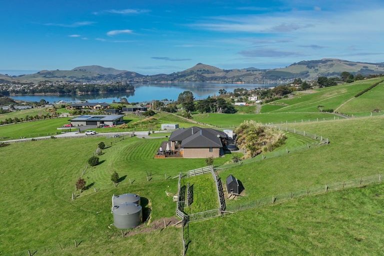 Photo of property in 18 Kens Lane, Sawyers Bay, Port Chalmers, 9023