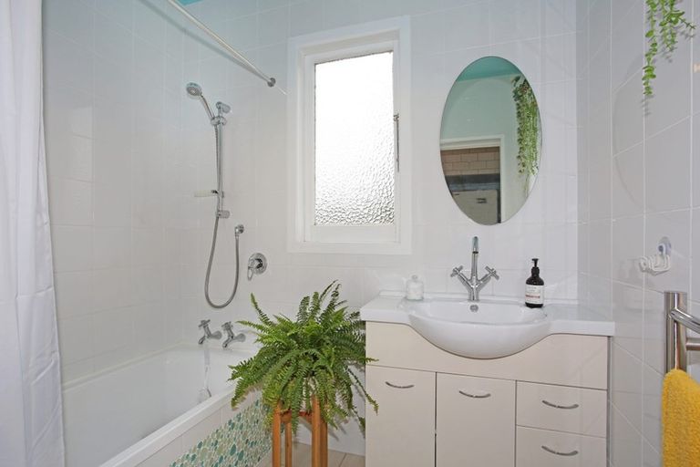 Photo of property in 74 Ponga Road, Opaheke, Papakura, 2584