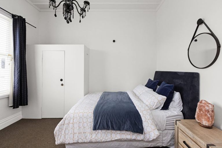 Photo of property in 92 Auckland Road, Greenmeadows, Napier, 4112