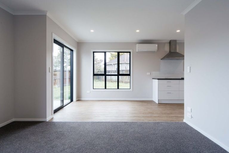 Photo of property in 12 Emmadale Lane, Hamilton East, Hamilton, 3216