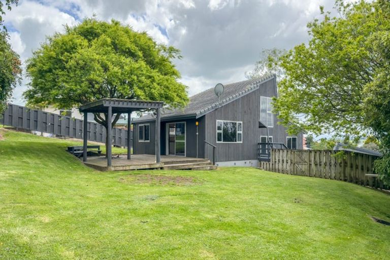 Photo of property in 16 Hillcrest Street, Tirau, 3410