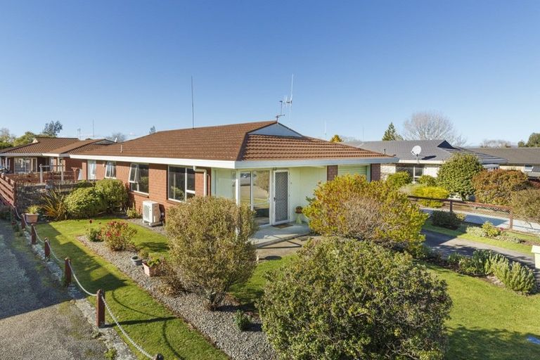 Photo of property in 24 Shelton Place, Feilding, 4702