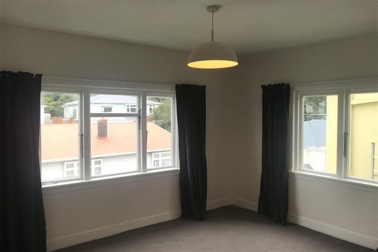 Photo of property in 5/56 Tanera Crescent, Brooklyn, Wellington, 6021