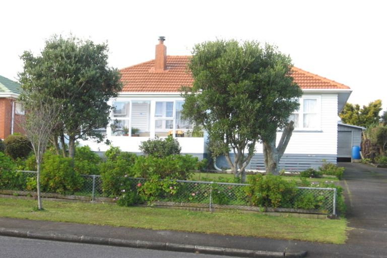 Photo of property in 28 Clayton Road, Manurewa, Auckland, 2102