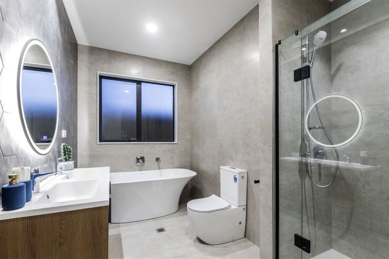 Photo of property in 7 William Blake Way, Riverhead, 0820