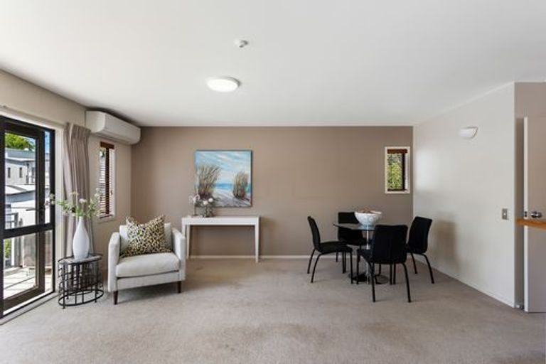 Photo of property in The Grange, 48/92 Bush Road, Albany, Auckland, 0632