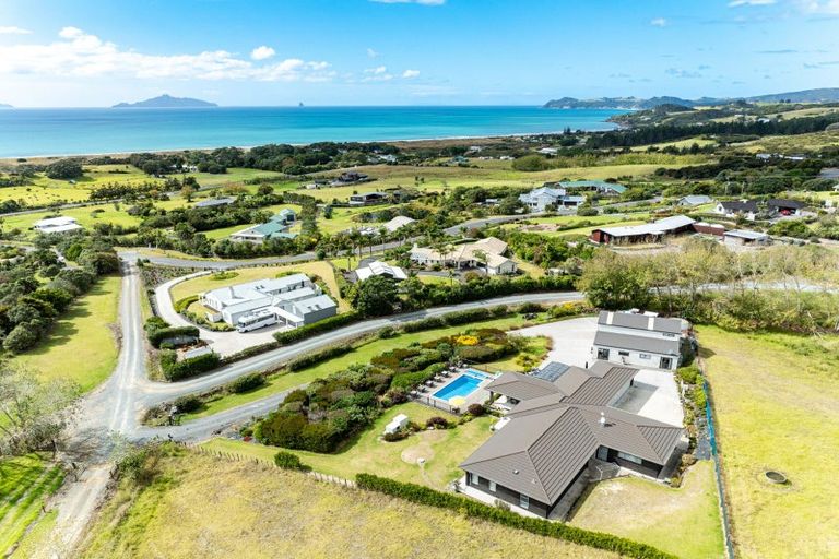 Photo of property in 22 Cullen Road, Waipu, 0582
