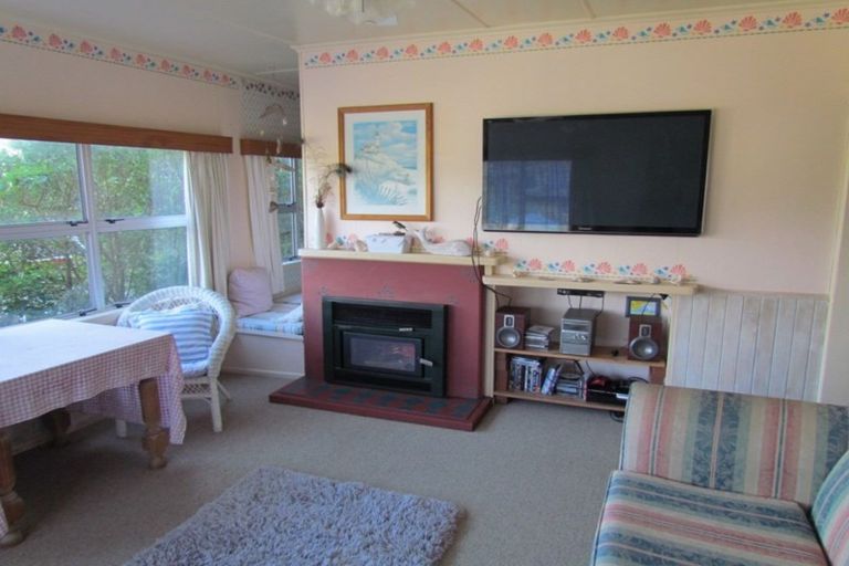 Photo of property in 41 Seaview Road, Glenfield, Auckland, 0629