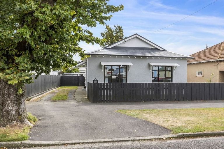 Photo of property in 280 Oxford Street, South Dunedin, Dunedin, 9012