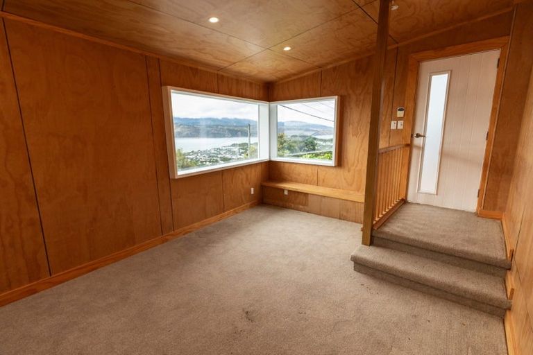 Photo of property in 71 Seatoun Heights Road, Seatoun, Wellington, 6022