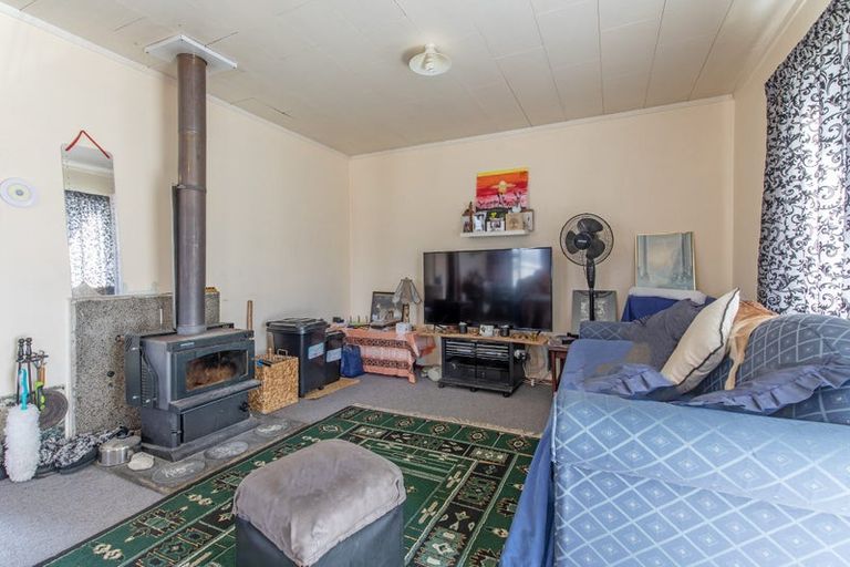 Photo of property in 56 Nancy Street, Takapau, 4203