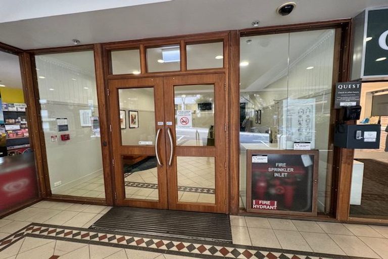 Photo of property in Atrium Apartments, 2i/154 The Terrace, Wellington Central, Wellington, 6011