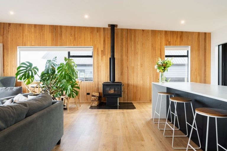 Photo of property in 10 Okahau Terrace, Warrington, 9471