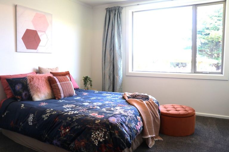 Photo of property in 66 Adamson Crescent, Glengarry, Invercargill, 9810