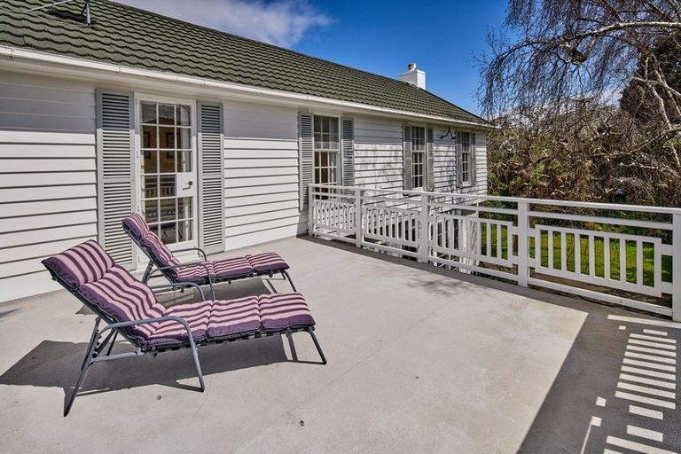 Photo of property in 2 Hautana Square, Woburn, Lower Hutt, 5010