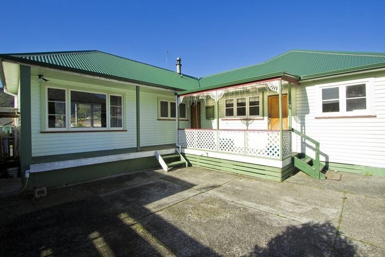 Photo of property in 7 Dublin Street, Wainuiomata, Lower Hutt, 5014