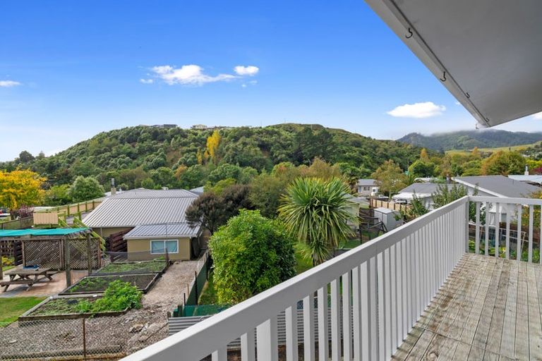Photo of property in 2/17 Cawthron Crescent, Annesbrook, Nelson, 7011