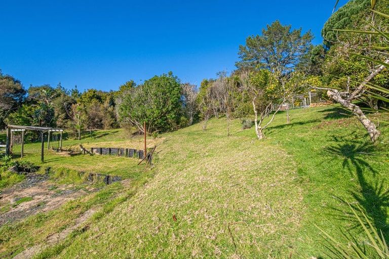 Photo of property in 341 Kanohi Road, Kaukapakapa, 0873