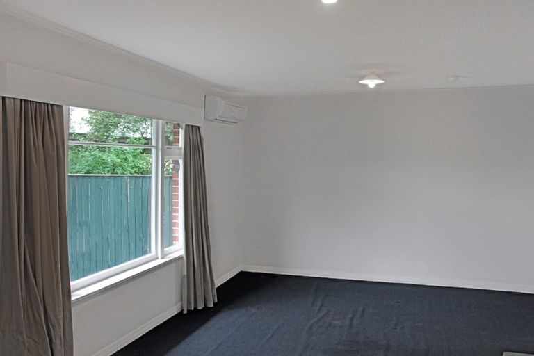 Photo of property in 17a Bradshaw Terrace, Riccarton, Christchurch, 8011