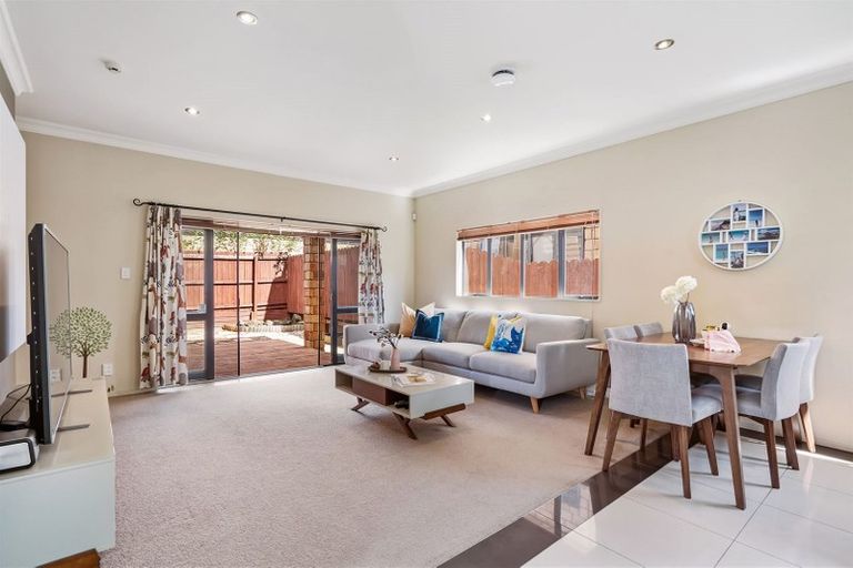 Photo of property in 396a East Tamaki Road, East Tamaki, Auckland, 2013