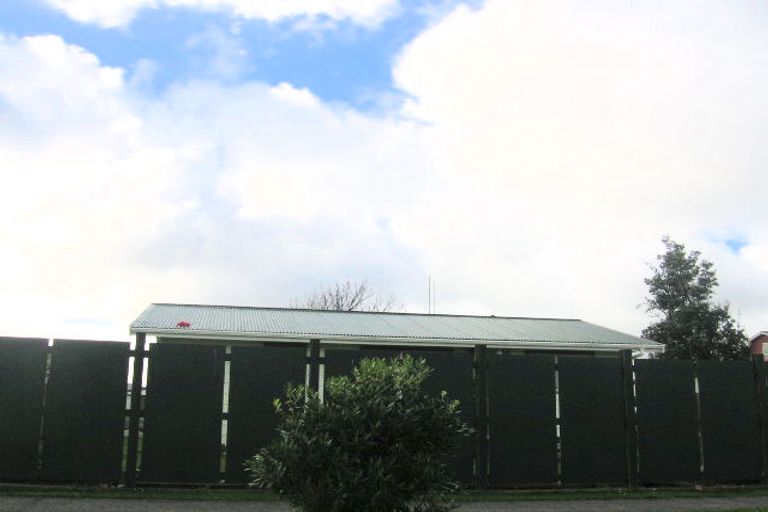 Photo of property in 7 Chatsworth Place, Highbury, Palmerston North, 4412