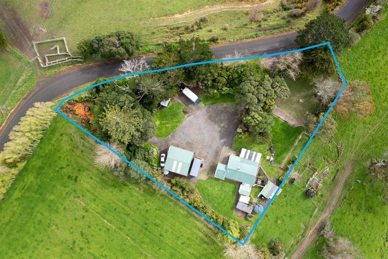 Photo of property in 137 Kingston Road, Shannon, Palmerston North, 4474