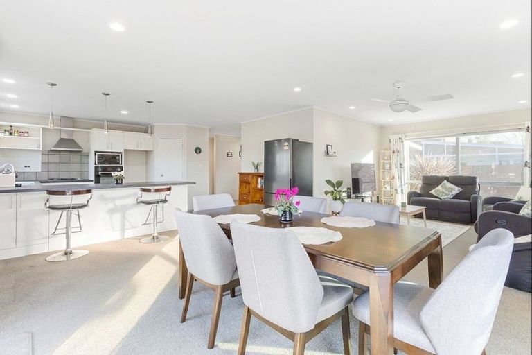 Photo of property in 31 Wiltshire Drive, Huntington, Hamilton, 3210