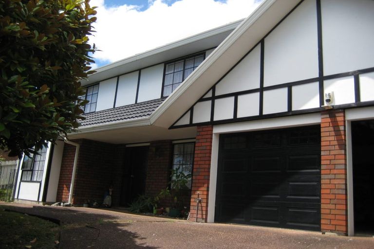 Photo of property in 75 Kennedy Avenue, Forrest Hill, Auckland, 0620