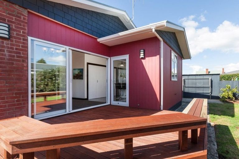 Photo of property in 286 Carrington Street, Vogeltown, New Plymouth, 4310