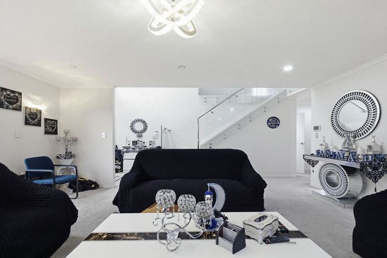 Photo of property in 56a Cambridge Terrace, Papatoetoe, Auckland, 2025