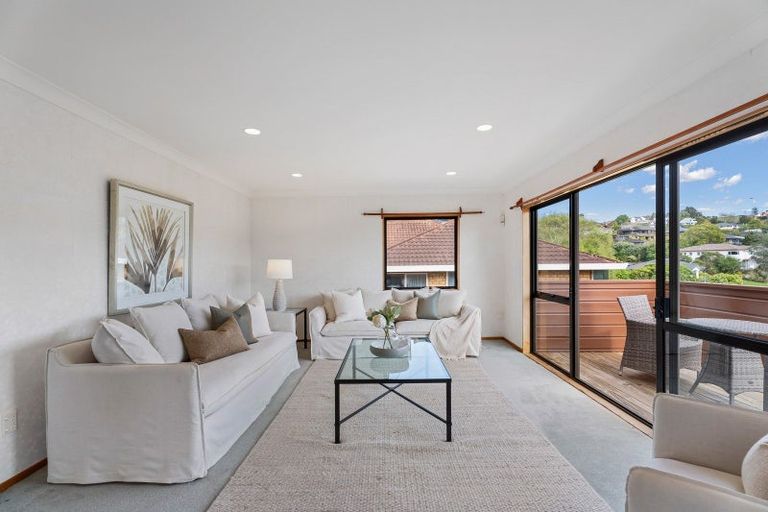 Photo of property in 24 Bayside Drive, Browns Bay, Auckland, 0630