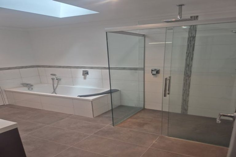 Photo of property in 7 Ranfurly Terrace, Mount Cook, Wellington, 6021