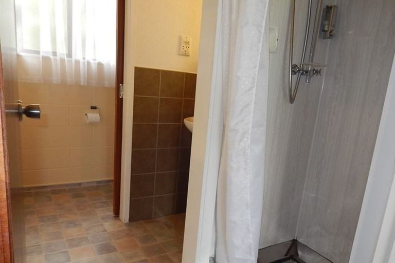 Photo of property in 4/119 Junction Road, Welbourn, New Plymouth, 4371