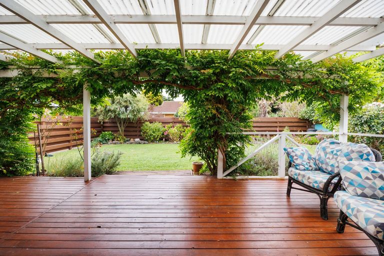 Photo of property in 2/361 Botanical Road, West End, Palmerston North, 4412