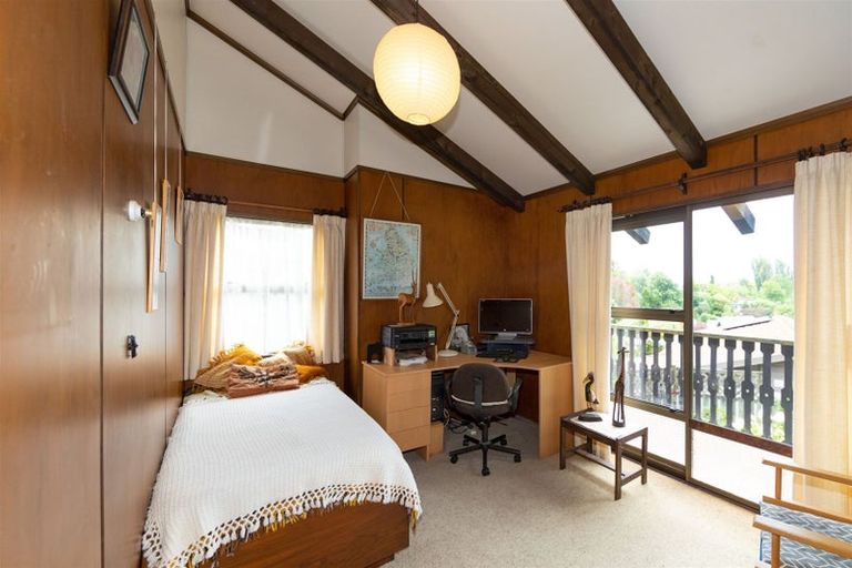 Photo of property in 16 Tokomaru Drive, Havelock North, 4130