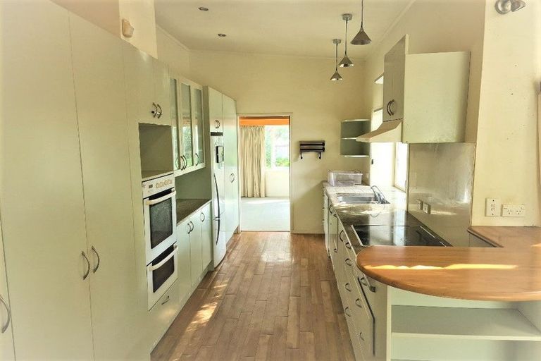 Photo of property in 9 Rangitira Avenue, Takapuna, Auckland, 0622