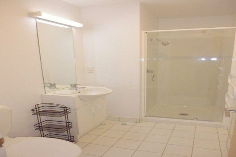 Photo of property in Terrace Garden Apartments, 8f/120 The Terrace, Wellington Central, Wellington, 6011