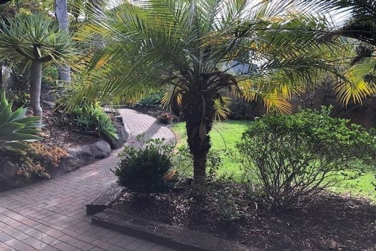 Photo of property in 26 Arran Road, Browns Bay, Auckland, 0630