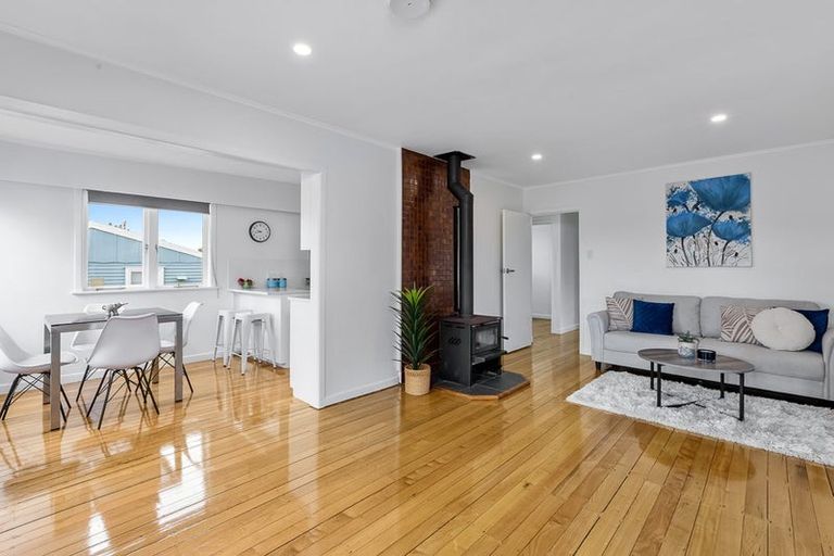 Photo of property in 630 Te Atatu Road, Te Atatu Peninsula, Auckland, 0610