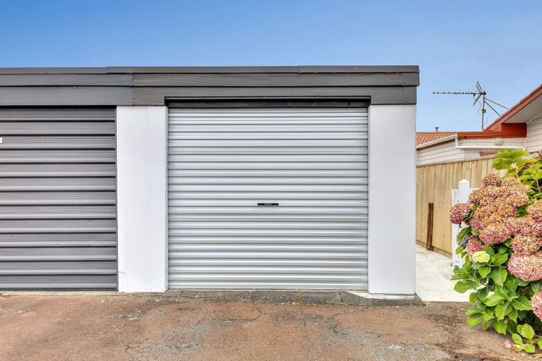 Photo of property in 2/20 Darnell Street, Fitzroy, New Plymouth, 4312