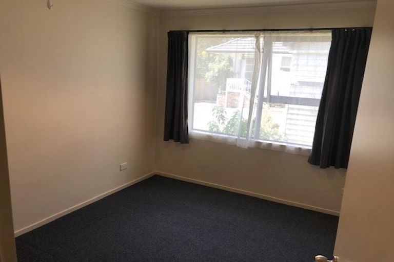 Photo of property in 12 Japonica Drive, Beach Haven, Auckland, 0626