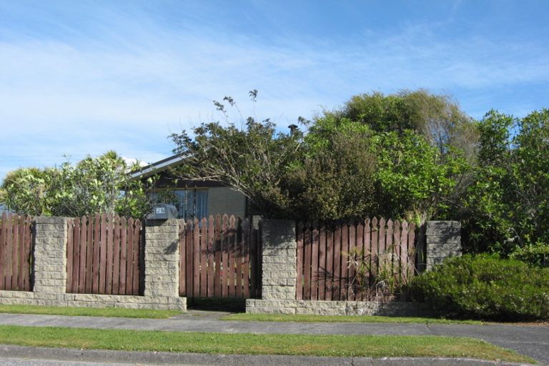 Photo of property in 25 Ngahue Crescent, Carters Beach, Westport, 7825