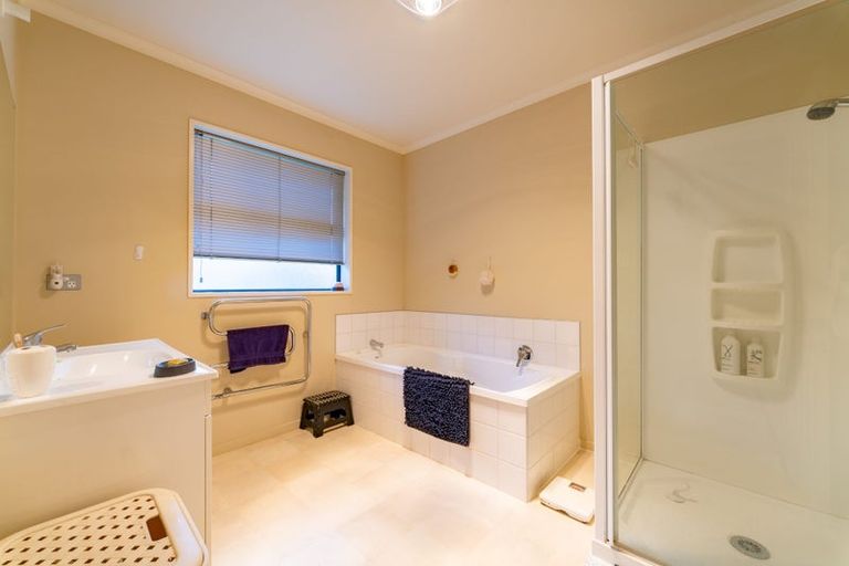 Photo of property in 16 Cascade Place, Geraldine, 7930